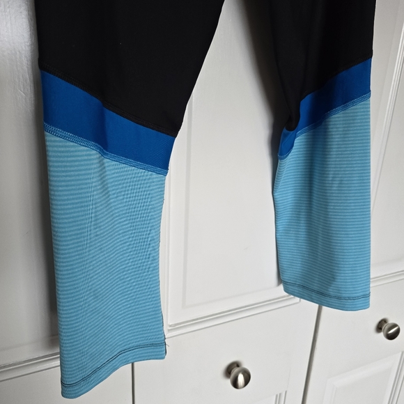 Under armor capri compression leggings - Picture 3 of 8